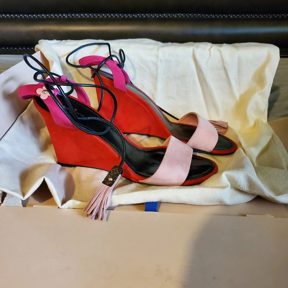 Louis Vuitton  Rita Wedge Sandals with Wedge heel. - Picture 4 of 7